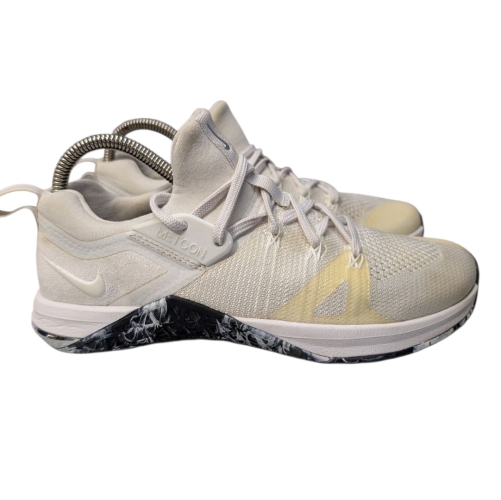 Nike Wm 8.5 Metcon Running Shoes Women's 8 1/2 Flyknit 3 Sneakers AR5623-110